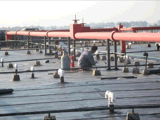 漏水危及建筑安全，防水不可小覷，重要的事情說三遍